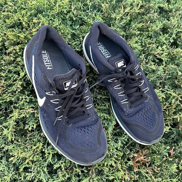 Nike Flex 2017 RN Women’s Athletic Shoes Size 10 Black - Picture 4 of 15